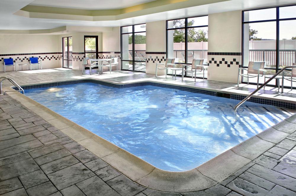 Springhill Suites Данбери Экстерьер фото