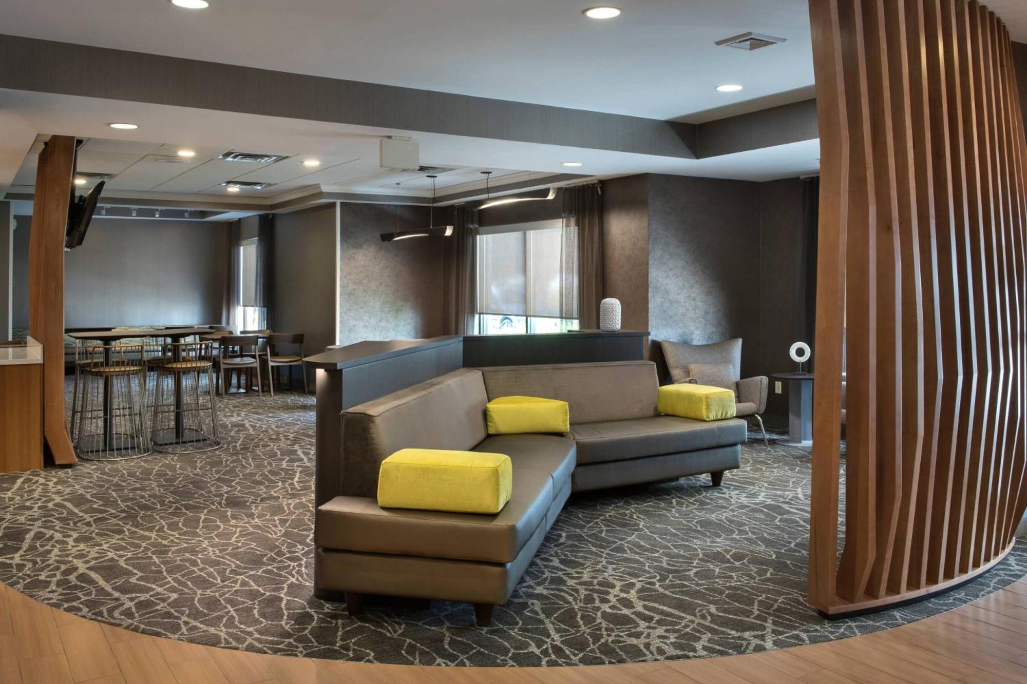 Springhill Suites Данбери Экстерьер фото