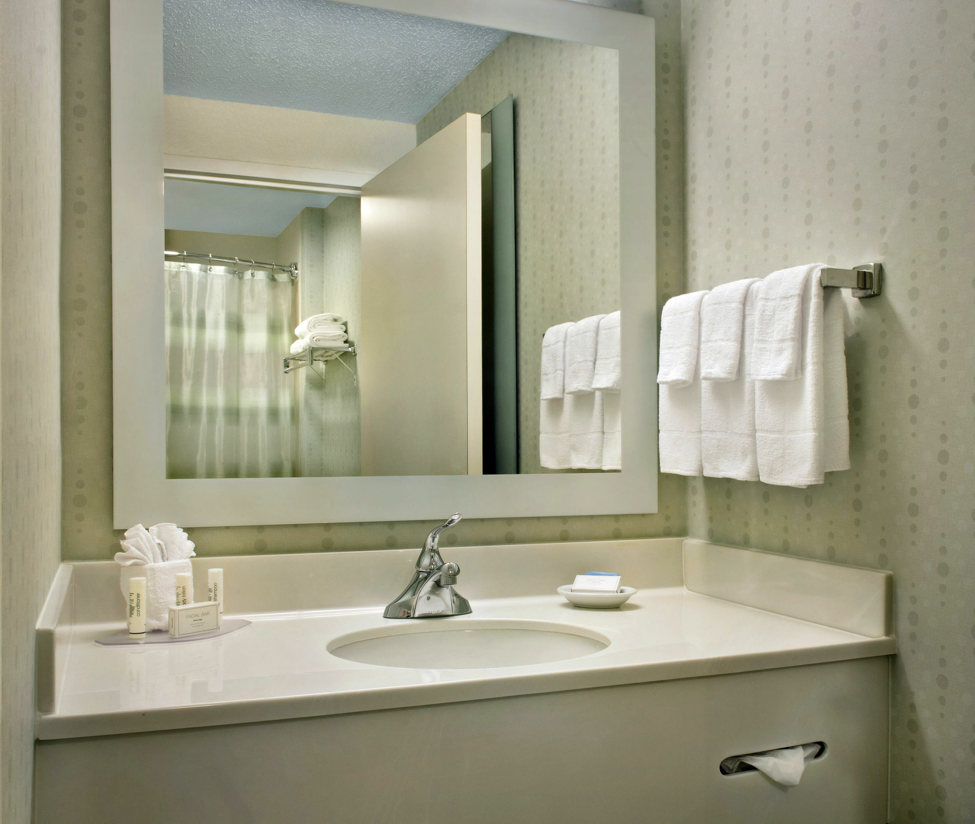 Springhill Suites Данбери Экстерьер фото